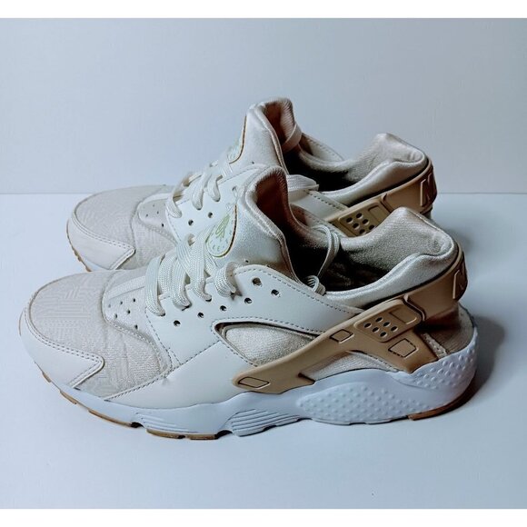 Nike Huarache Big Kid's Athletic Sneaker - Picture 3 of 7